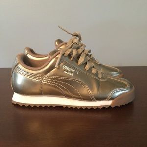 Girls puma size 12 gold